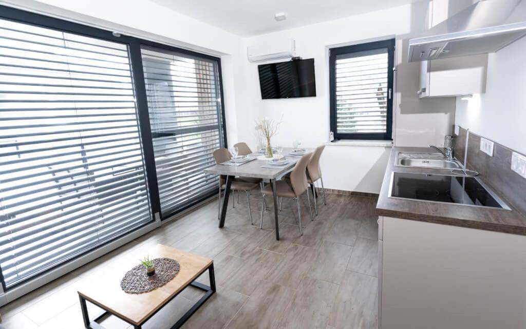 Apartments Sunrise บานอฟซี ภายนอก รูปภาพ